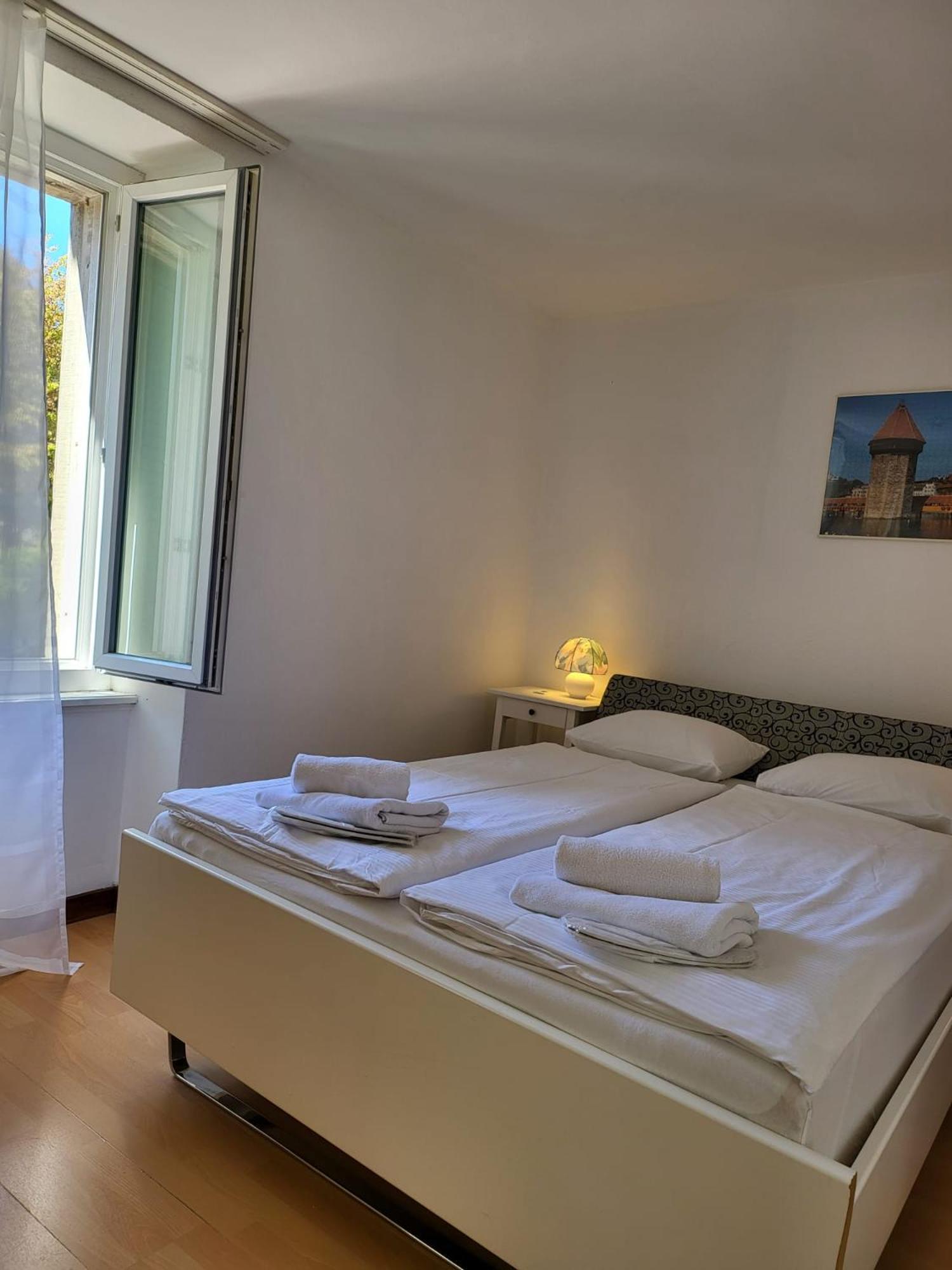 Bastis Central Guesthouse Lucerne City Extérieur photo