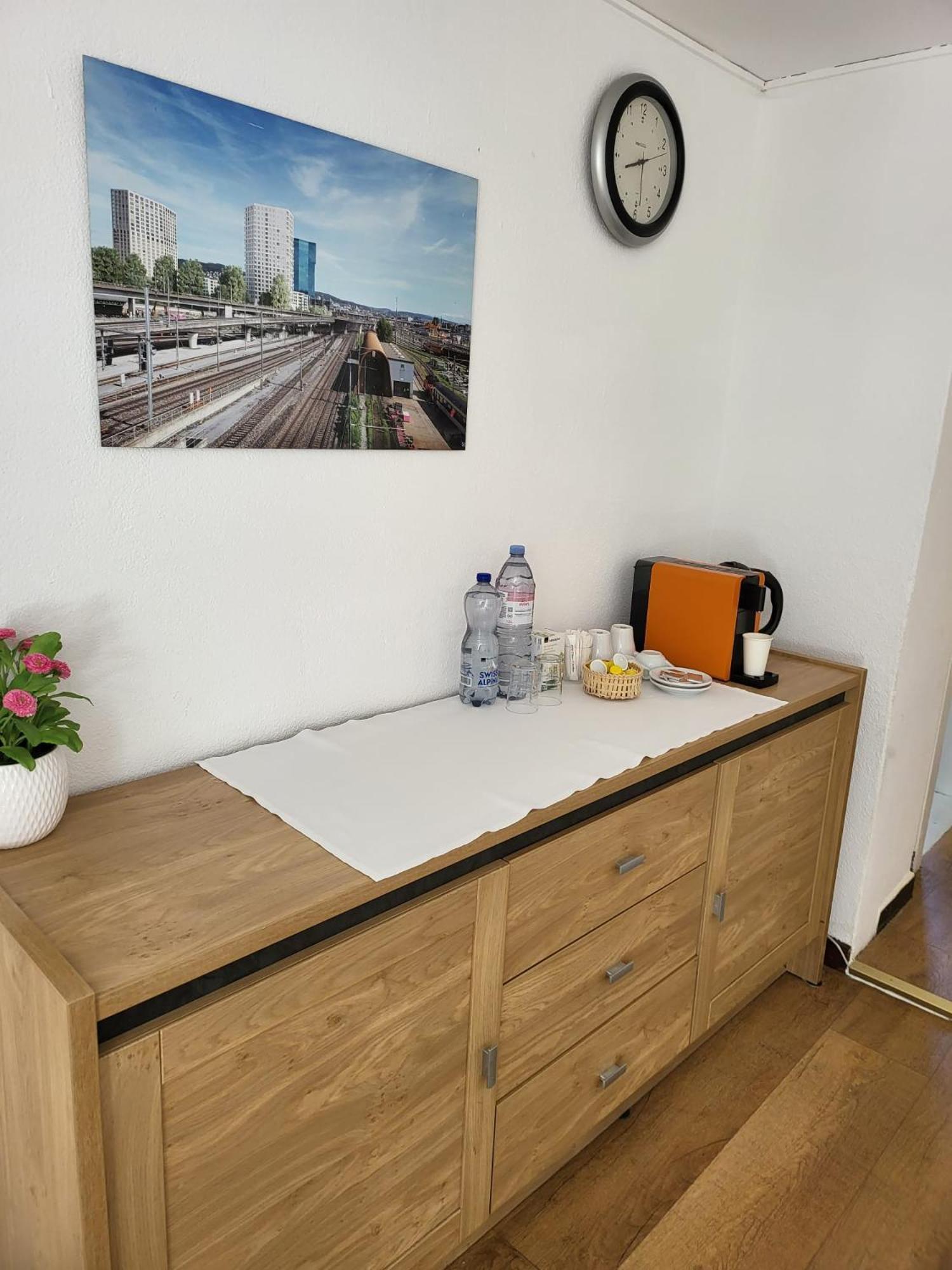 Bastis Central Guesthouse Lucerne City Extérieur photo