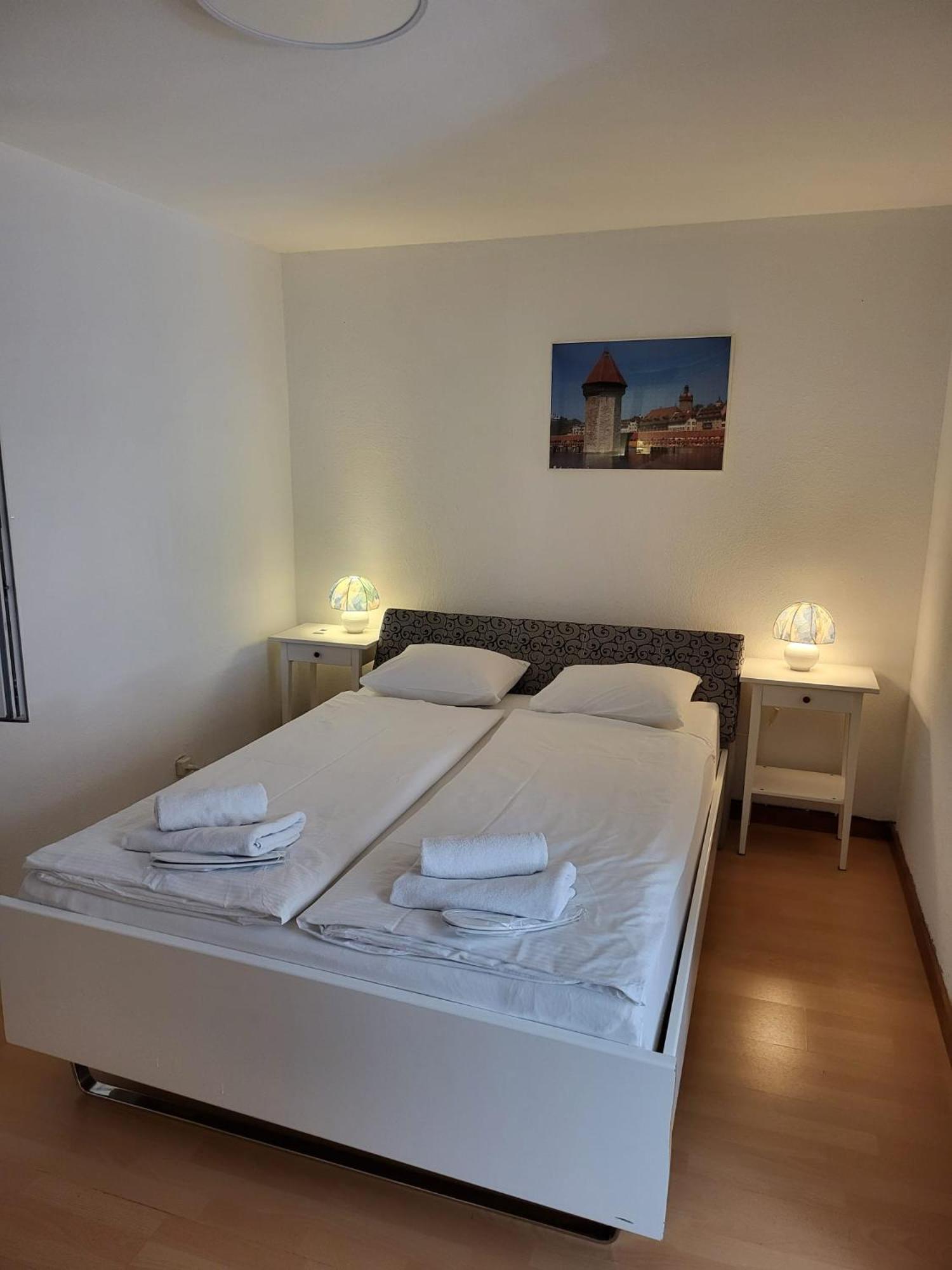 Bastis Central Guesthouse Lucerne City Extérieur photo