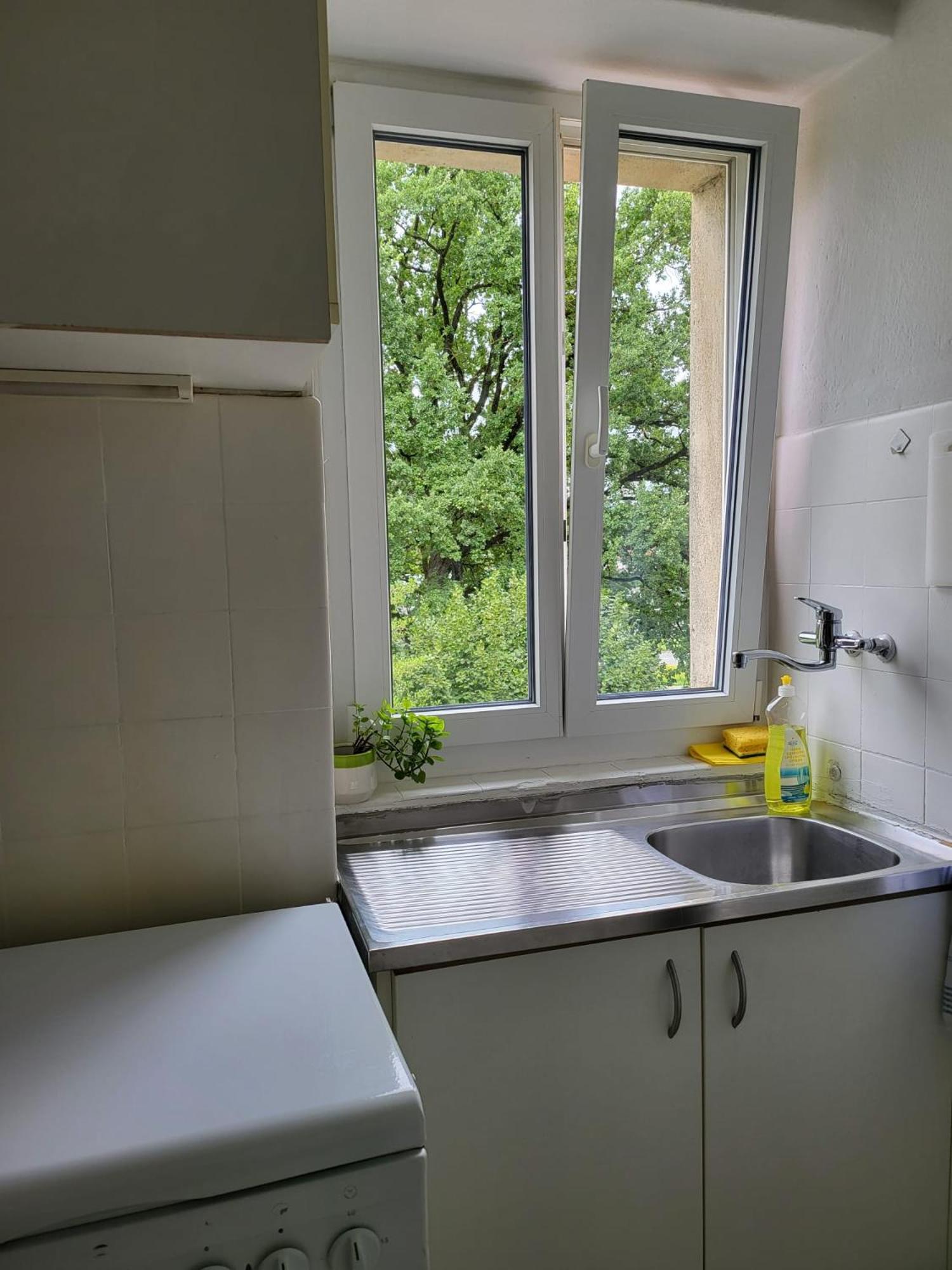 Bastis Central Guesthouse Lucerne City Extérieur photo